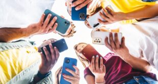 Teenagers hooked to screens are twice as likely to commit suicide