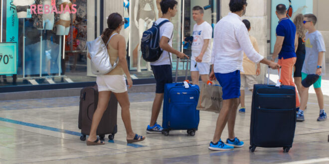 3 mayors ready to introduce tourist tax in Andalucía