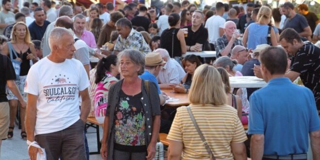 Birra & Art – international beer, live music and food trucks