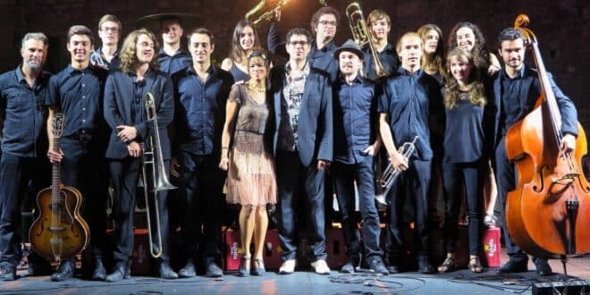 Free big band jazz and funk in Parque de la Batería