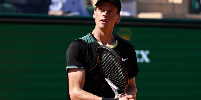 Jannik Sinner wins Carlos Alcaraz in a nail-biting Wimbledon final