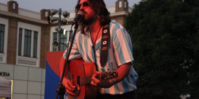Pablo Fugitivo plays Bonnet, Fuengirola