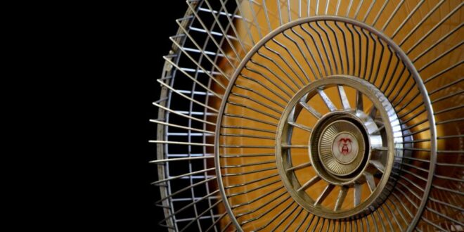 You may have been using your fan wrong – pointing it this way at this time will push out the hot air