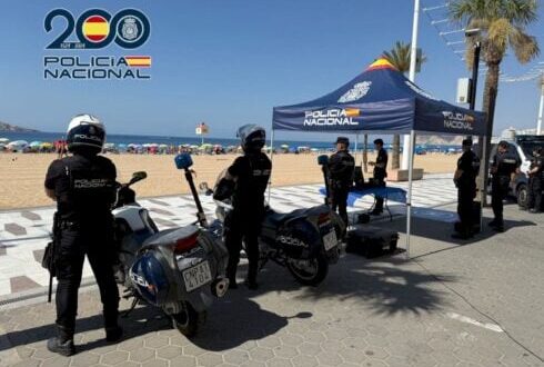 Police boost patrols and drones to fight beach crime during Benidorm peak holiday season