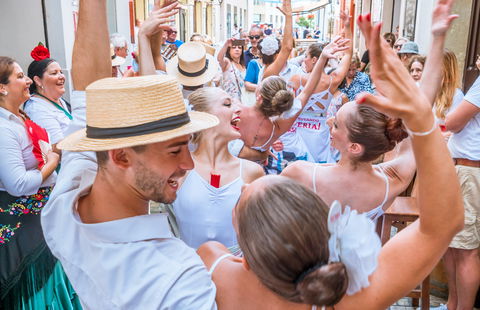 World’s biggest car transporter docks in Malaga