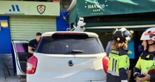 Car ploughs into diners on Costa del Sol