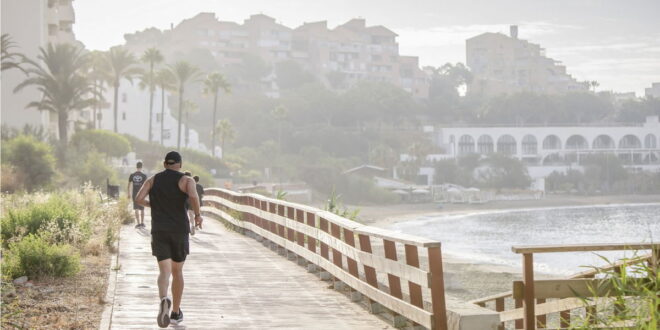 Estepona’s coastal footpath near completion