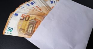 Montoro’s millions: Ex-minister accused of profiting from public office