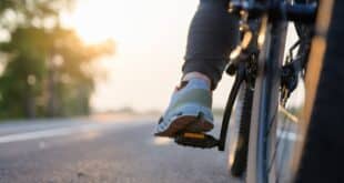 Eight new DGT rules for 2025 : what motorcyclists and cyclists must do now