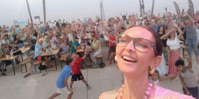 Rocío Starry getting Jazzy in La Riviera