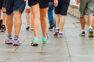 Fast walking for 15 minutes per day ‘cuts risk of early death by 20%’, study finds