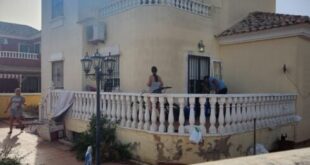 EXCLUSIVE: Costa Blanca community ‘living in fear’ after squatter gang – including two pregnant women – move in and threaten to kill their pets