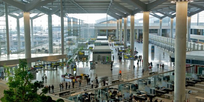 Spain to spend €13bn on mega airport upgrades – as Ryanair slams 'rip-off' fees