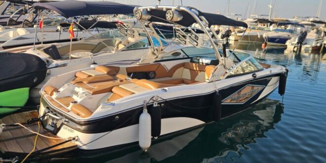 Boating on the Costa del Sol: Freedom, fun & social life in Puerto Banus