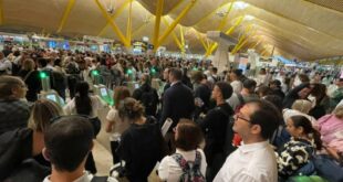 Travel chaos and huge queues at Spain's busiest airport