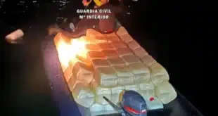 Desperate Costa del Sol narcos dump dozens of petrol canisters into the sea during high speed chase near Marbella