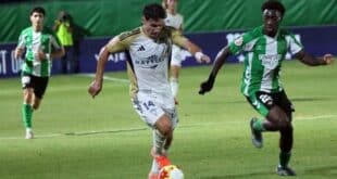 Torremolinos battle back with ten men to hold Antequera in Malaga derby