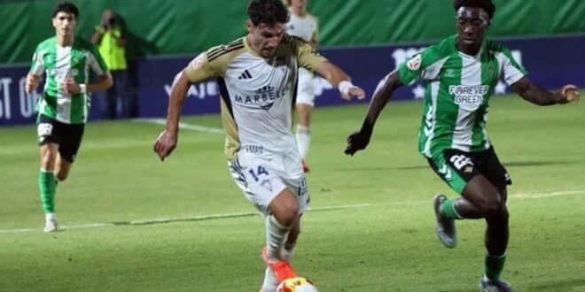 Torremolinos battle back with ten men to hold Antequera in Malaga derby