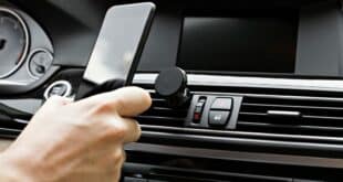 Drivers warned: the phone holder mistake that could cost you €200 in Spain