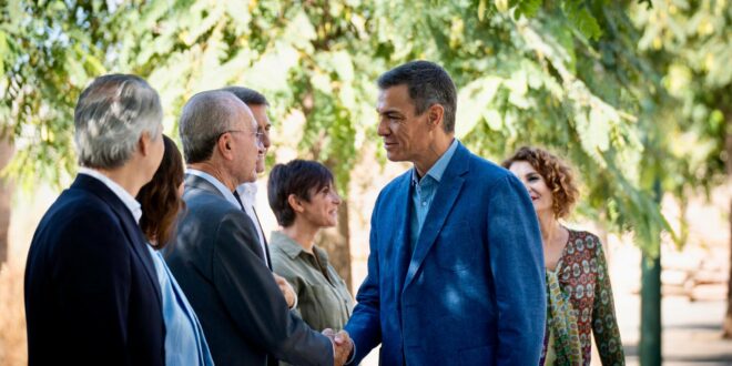 Pedro Sanchez vows to remove 53,000 tourist flats in Spain