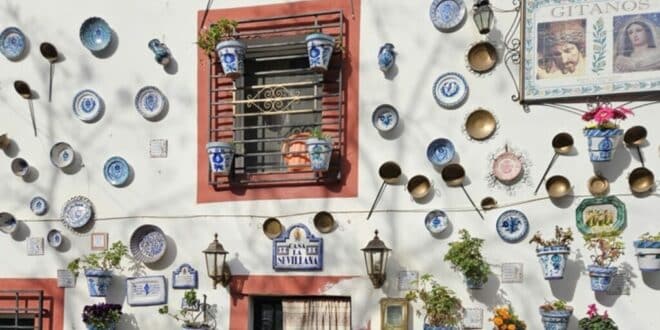 How to hang Spanish wall plates for timeless style at home