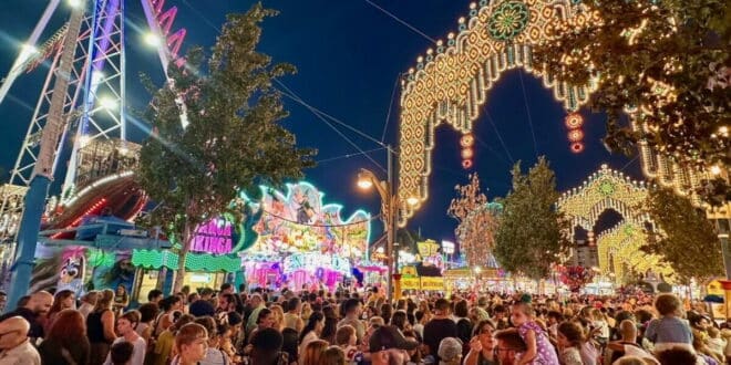 Fuengirola Feria del Rosario – Laughs, music, and an excuse to party late on Sunday