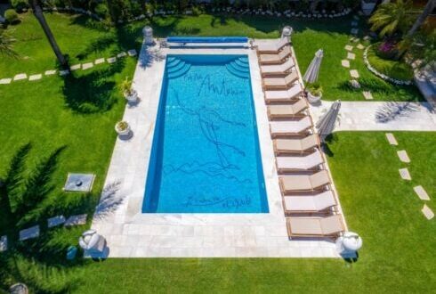 The storied history of a Marbella mega mansion boasting a swimming pool with a unique Picasso artwork silkscreened onto the tiles
