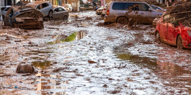 Spain on alert: How to stay safe when torrential rain hits