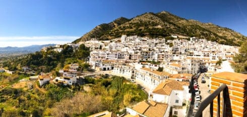 Swede moves to the Costa del Sol and immediately thinks about selling up because ‘there’s too many tourists’