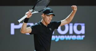 Jannik Sinner defeats Alcaraz in Six Kings Slam