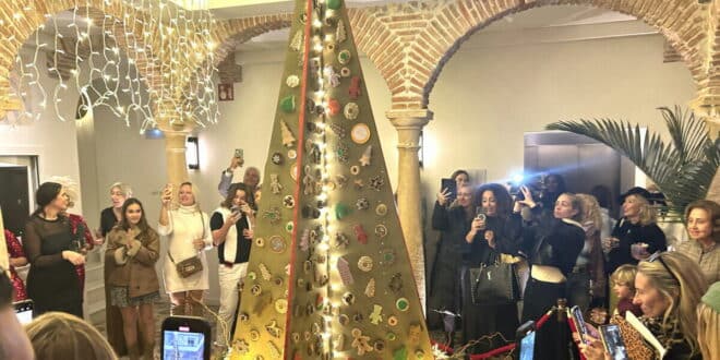 Marbella’s La Fonda Heritage Hotel launches festivities with the world’s biggest “cookie Christmas tree”