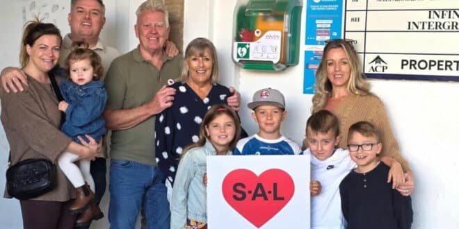 Community triumphs: Save a Life campaign installs second defibrillator in Calahonda as fundraising efforts go beyond expectations