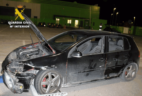 Burglars arrested after high-speed police chase catches crew who robbed 50 homes in Spain