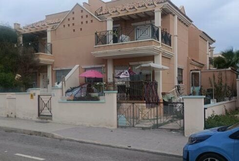 EXCLUSIVE: Despair for British expats as their Alicante community is terrorised by feral squatters – while authorities do nothing