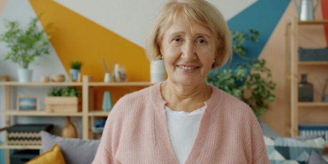 Spain rises to third place in OECD life expectancy ranking