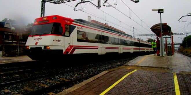 How to get to the centre of Malaga for Christmas and New Year’s Eve celebrations from Costa del Sol towns