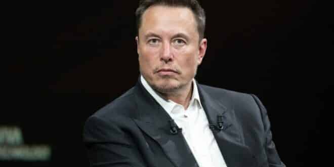 Elon Musk calls for the EU to be abolished after X is hit with €120m fine