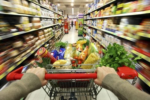 Christmas food shopping basket costs on average 5% more this year in Spain