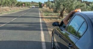 Bought a V16 beacon? Spain’s traffic authority just changed the rules – without warning