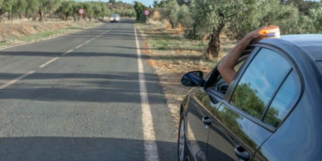 Bought a V16 beacon? Spain’s traffic authority just changed the rules – without warning