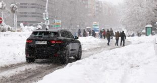 Warning for expats driving north via Madrid as snow hits roads