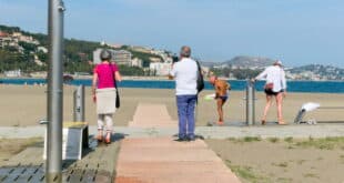 Malaga trialing new foot washers on beaches using sea water