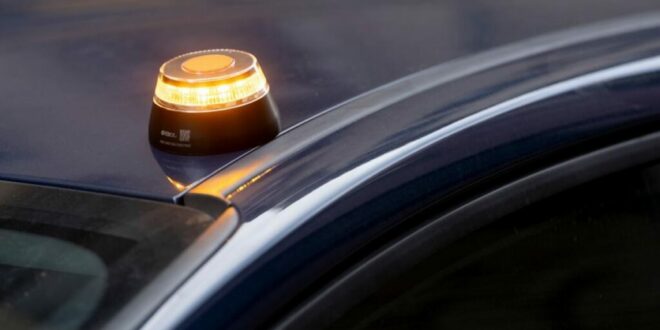 Chaos over Spain’s new V16 beacon: DGT backs off and promises ‘grace period’ for drivers