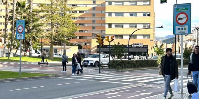 Malaga politicians propose way to fine foreign cars entering city’s low-emission’s zone.
