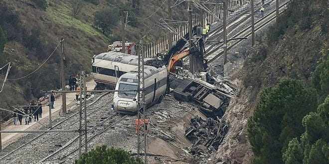 Victims of second wrecked train in Cordoba did not receive assistance for more than one hour