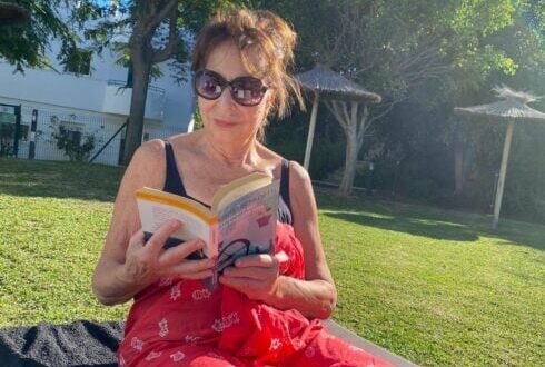 Estepona expat’s knee hell as Spanish private hospital and insurer’s ‘greed and rudeness’ leave her thousands out of pocket – and still in chronic pain