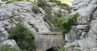 Tragedy as blind man falls 60m to his death from footbridge on well-known hiking trail in Malaga’s Gaucin – friends ‘unable to grab him in time’