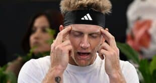 Malaga's Alejandro Davidovich narrowly misses out on Adelaide final spot