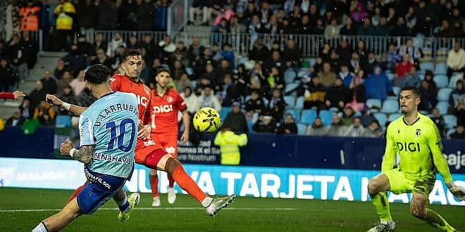 Malaga CF run riot in the rain to send a message to Segunda rivals
