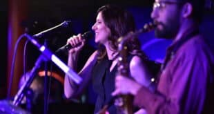 Luminoso 1 2 3 light up Clarence Jazz Club in Torremolinos